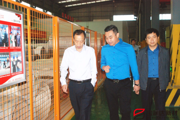 寶潤(rùn)達(dá)聚氨酯夾芯板 寶潤(rùn)達(dá)聚氨酯夾芯板